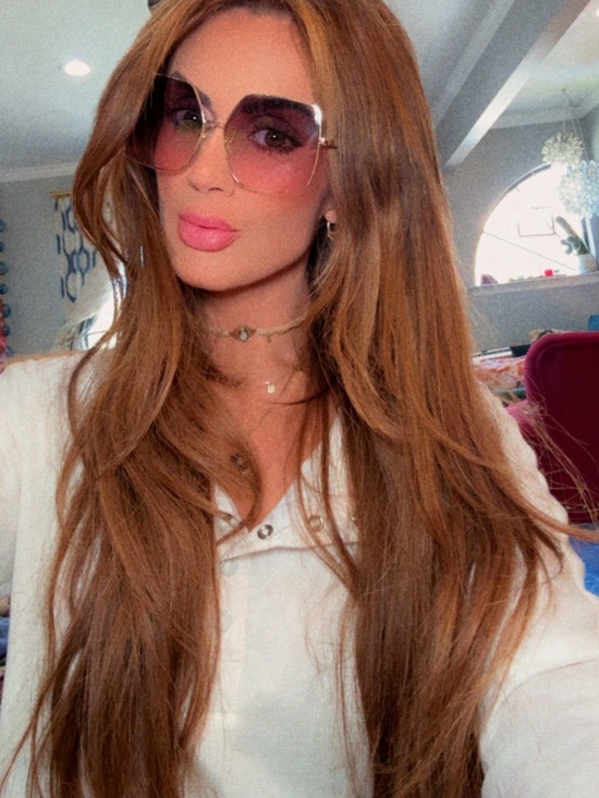 Quay Australia Accessories - Quay Australia Gold Sunglasses with Purple Gradient Lenses boho oversized 70s